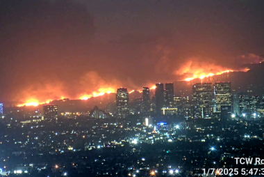 Palisades Fire from Downtown